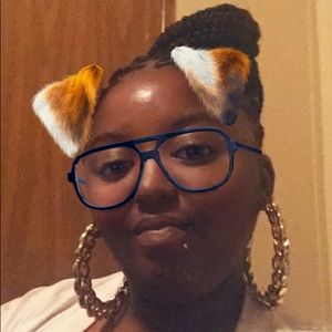 Meet your Posher, Crystal